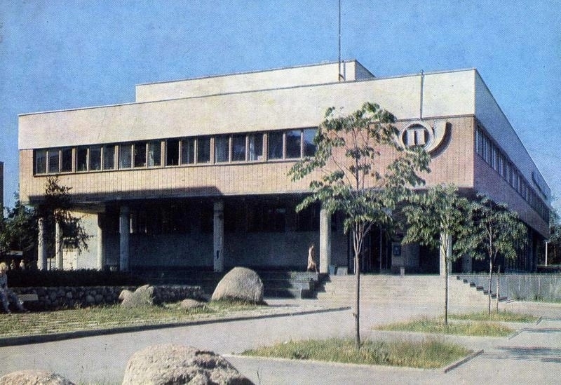 post-image